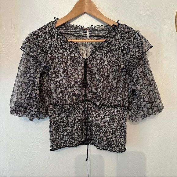 Free People Beatrice Mesh Blouse Top Floral Printed Ruffle Smocked Size M ( e5 - Picture 2 of 9